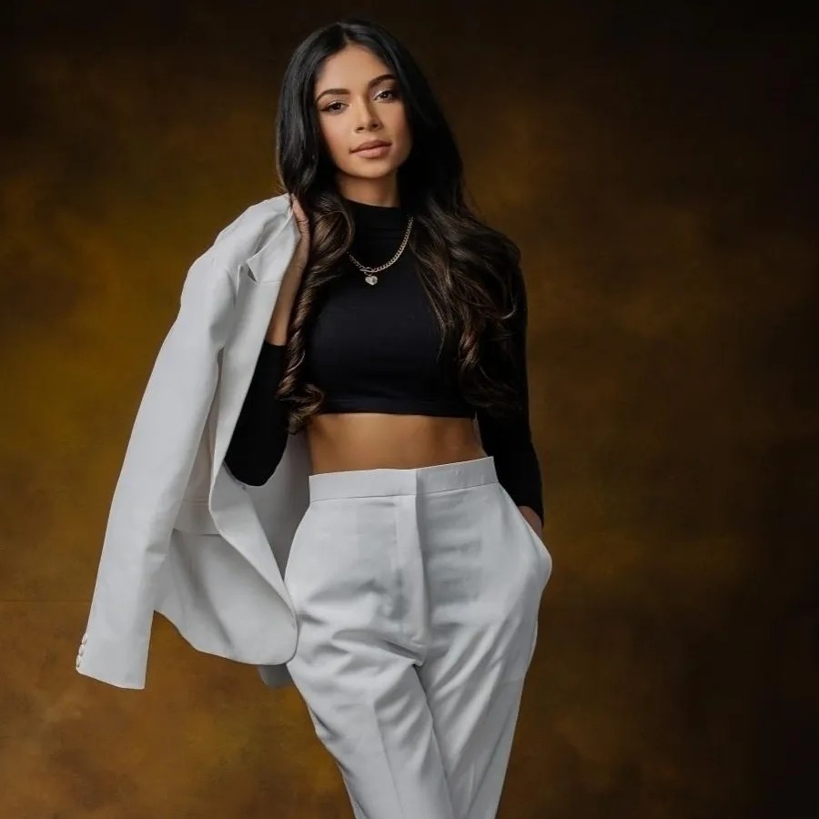 menasha pipani gunwardana