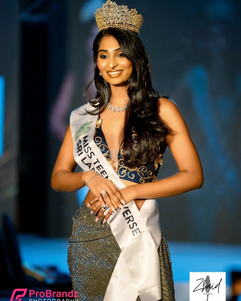 AKSHATA MISS TEEN UNIVESRE - NELLE FERNANDO (10)
