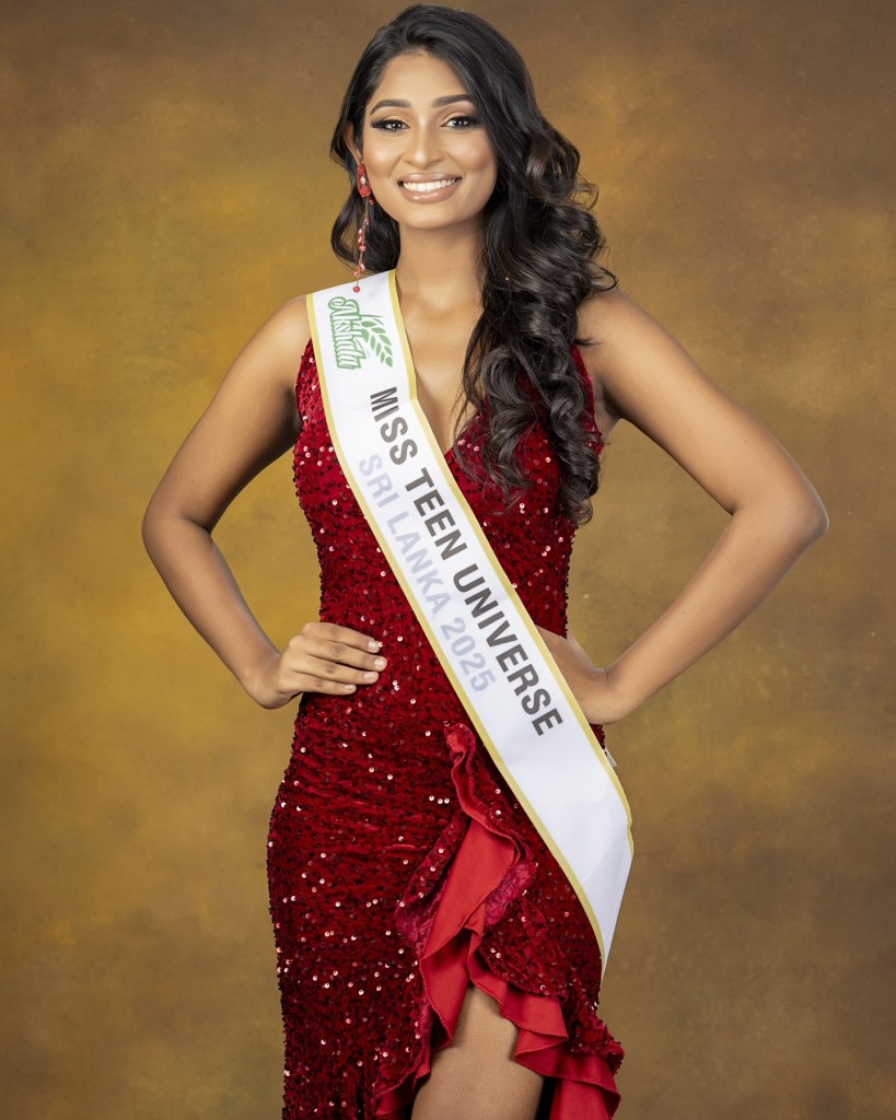 AKSHATA MISS TEEN UNIVESRE - NELLE FERNANDO (4)