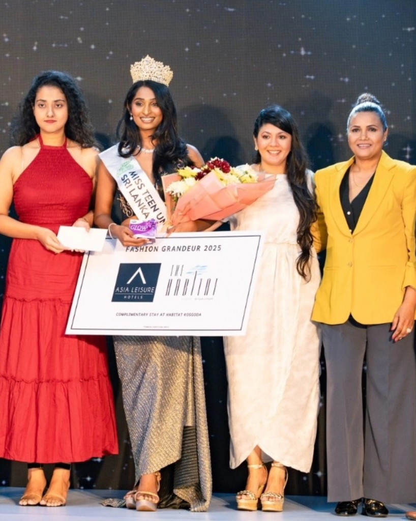 AKSHATA MISS TEEN UNIVESRE - NELLE FERNANDO (6)